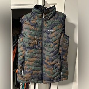 Camo Women’s Columbia puffer vest